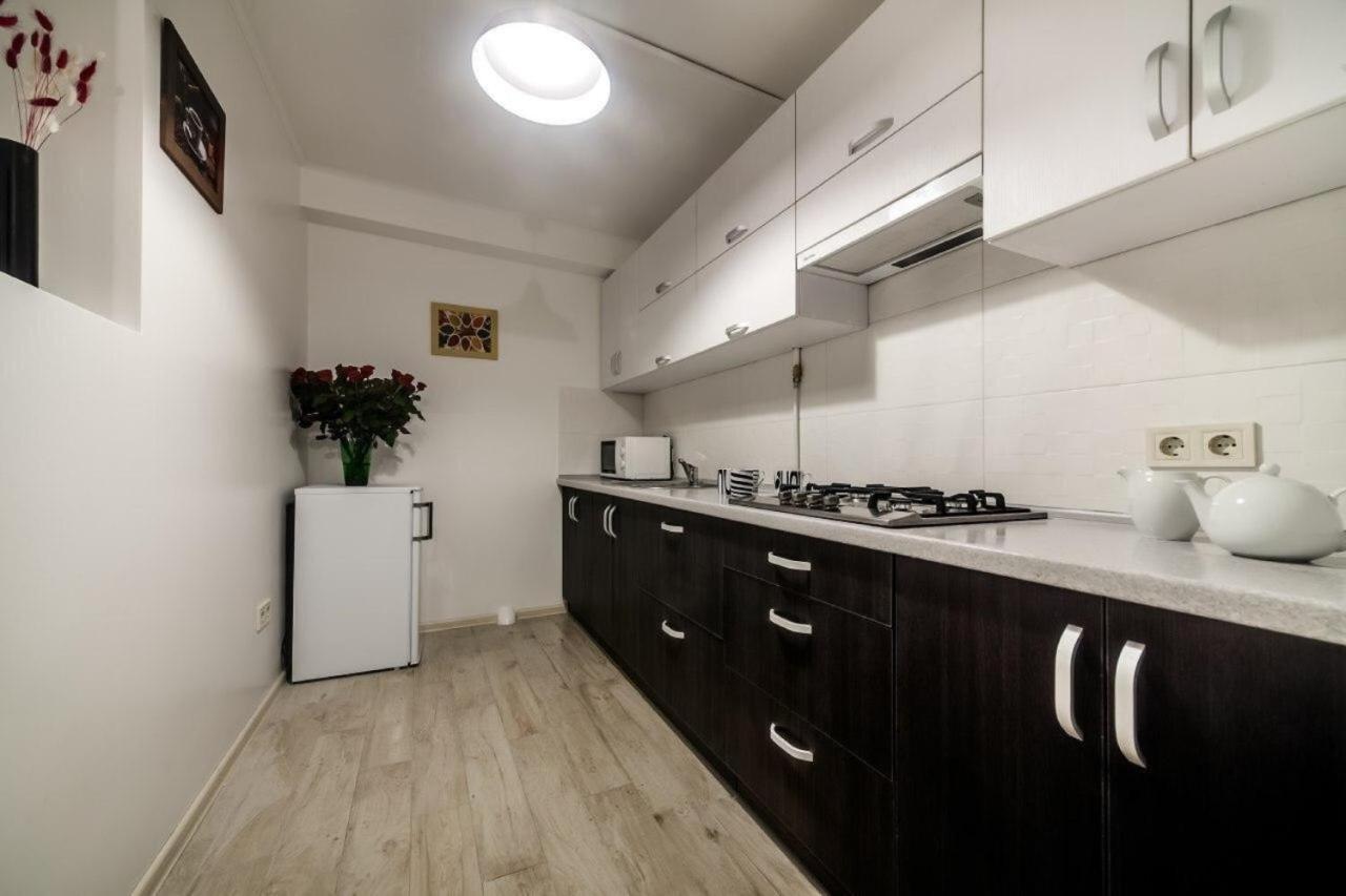 Apartments In Rynok Square Lviv Exterior photo